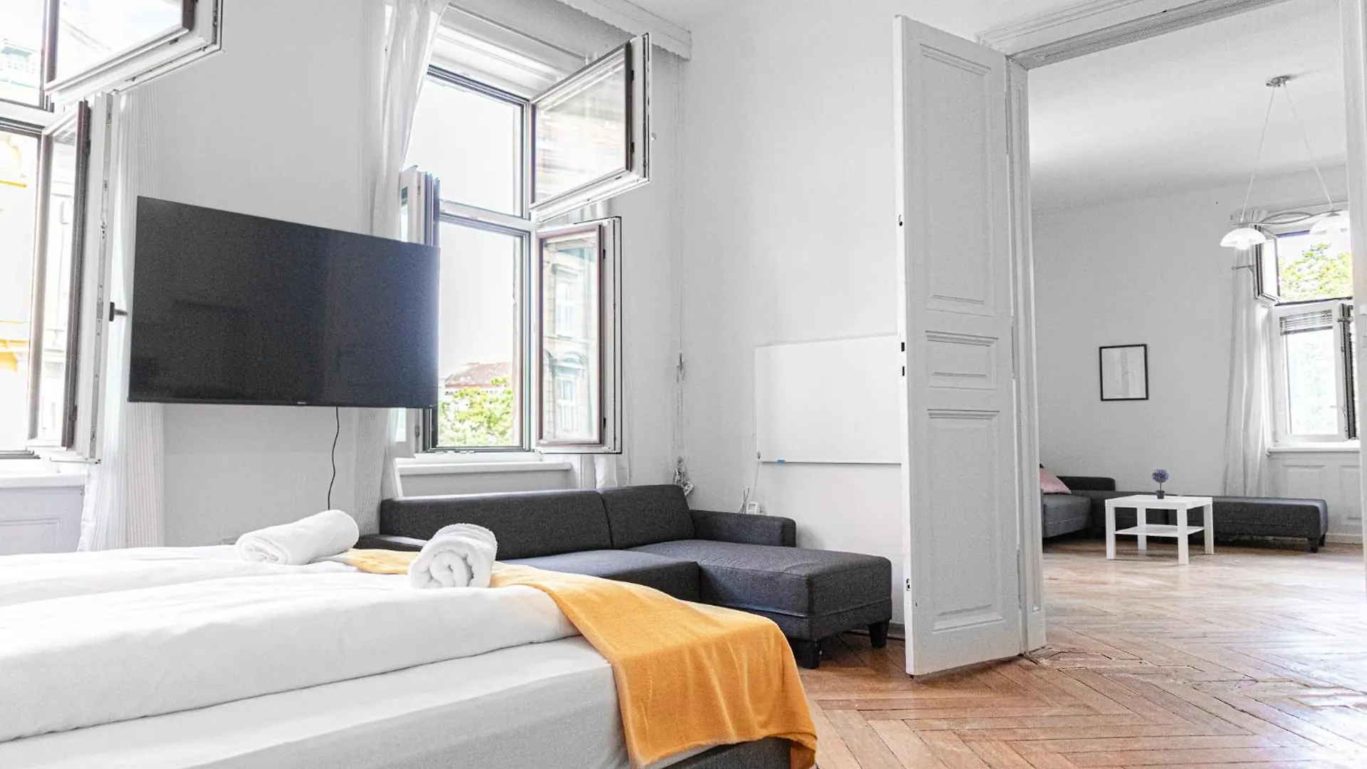Two Charming Apartments Near Volksoper And Akh Vienna