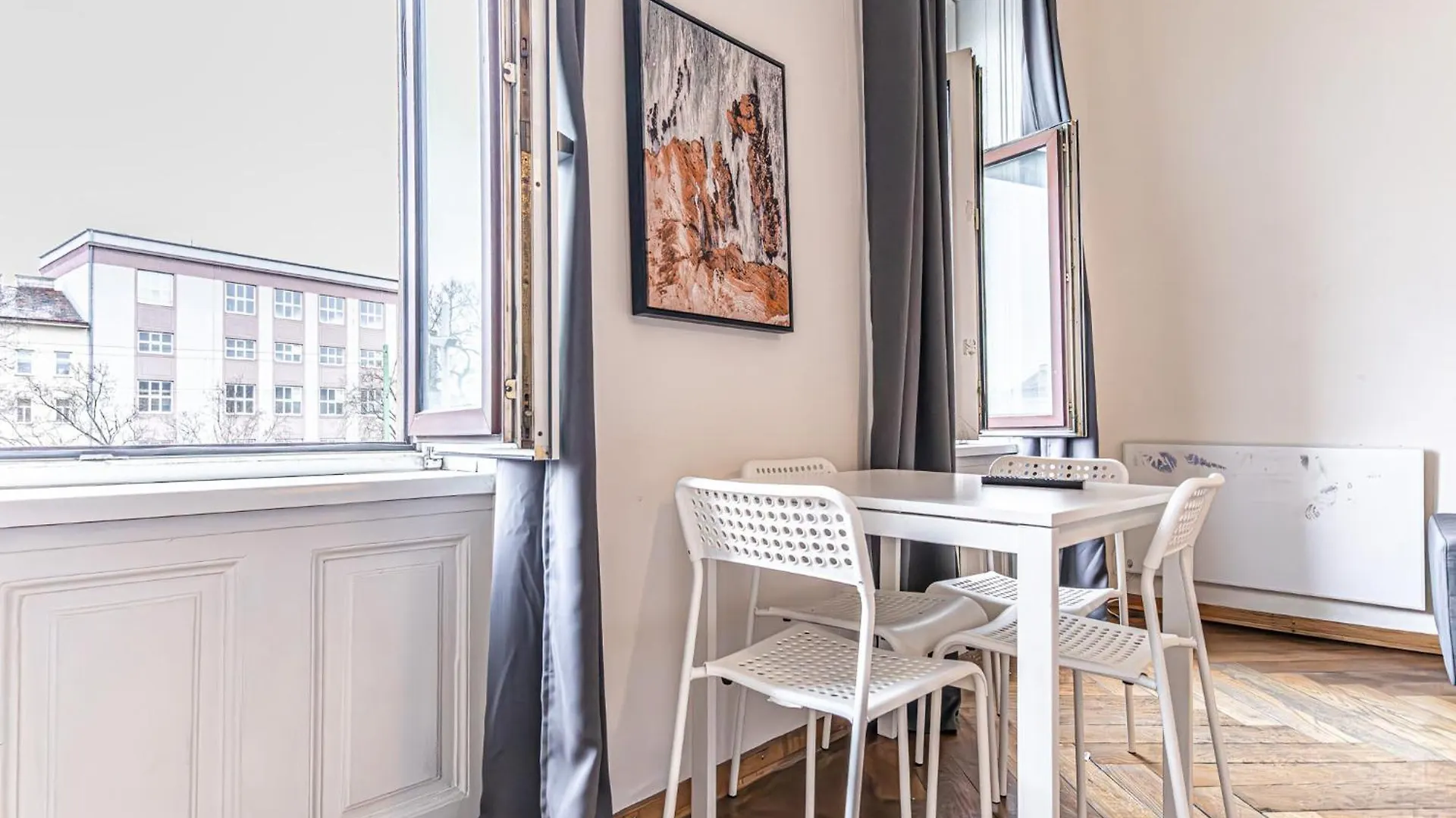 Two Charming Apartments Near Volksoper And Akh Vienna