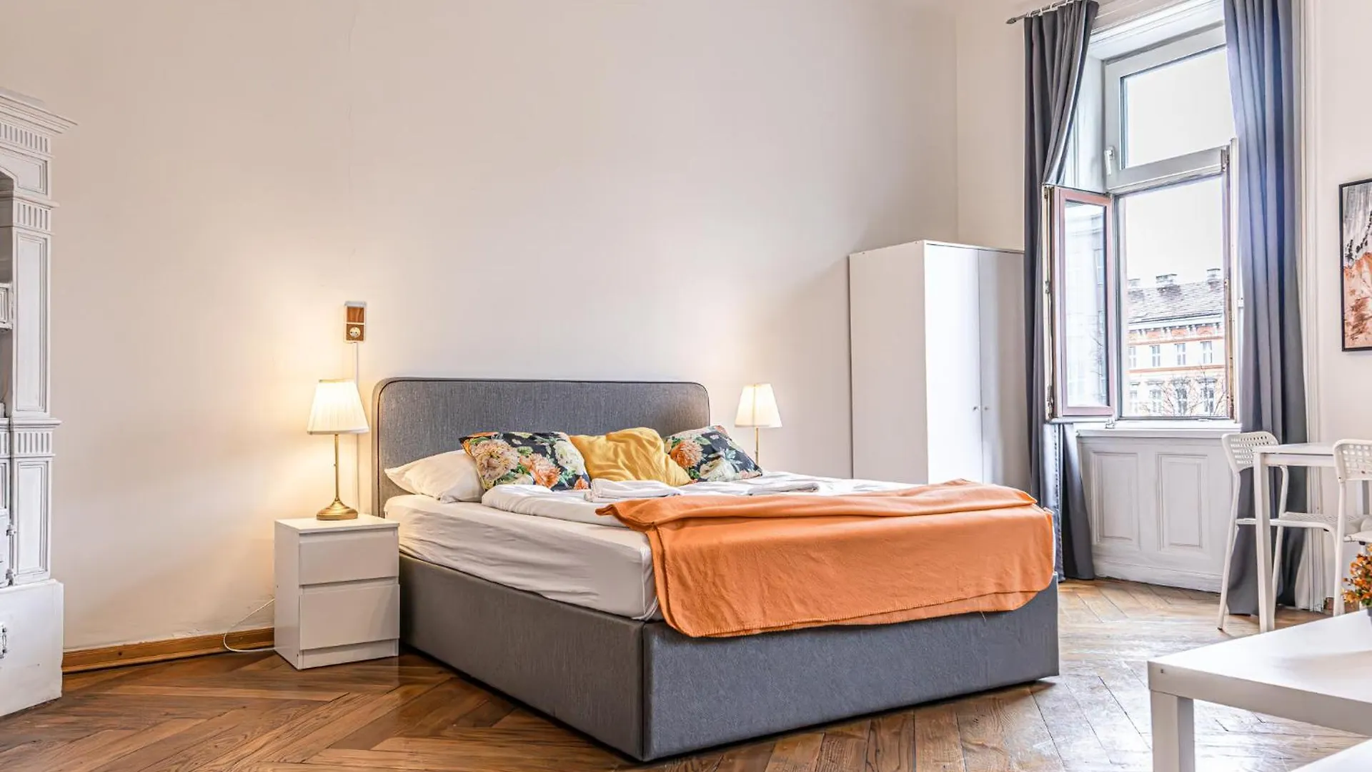 Two Charming Apartments Near Volksoper And Akh Vienna 0*,  Austria