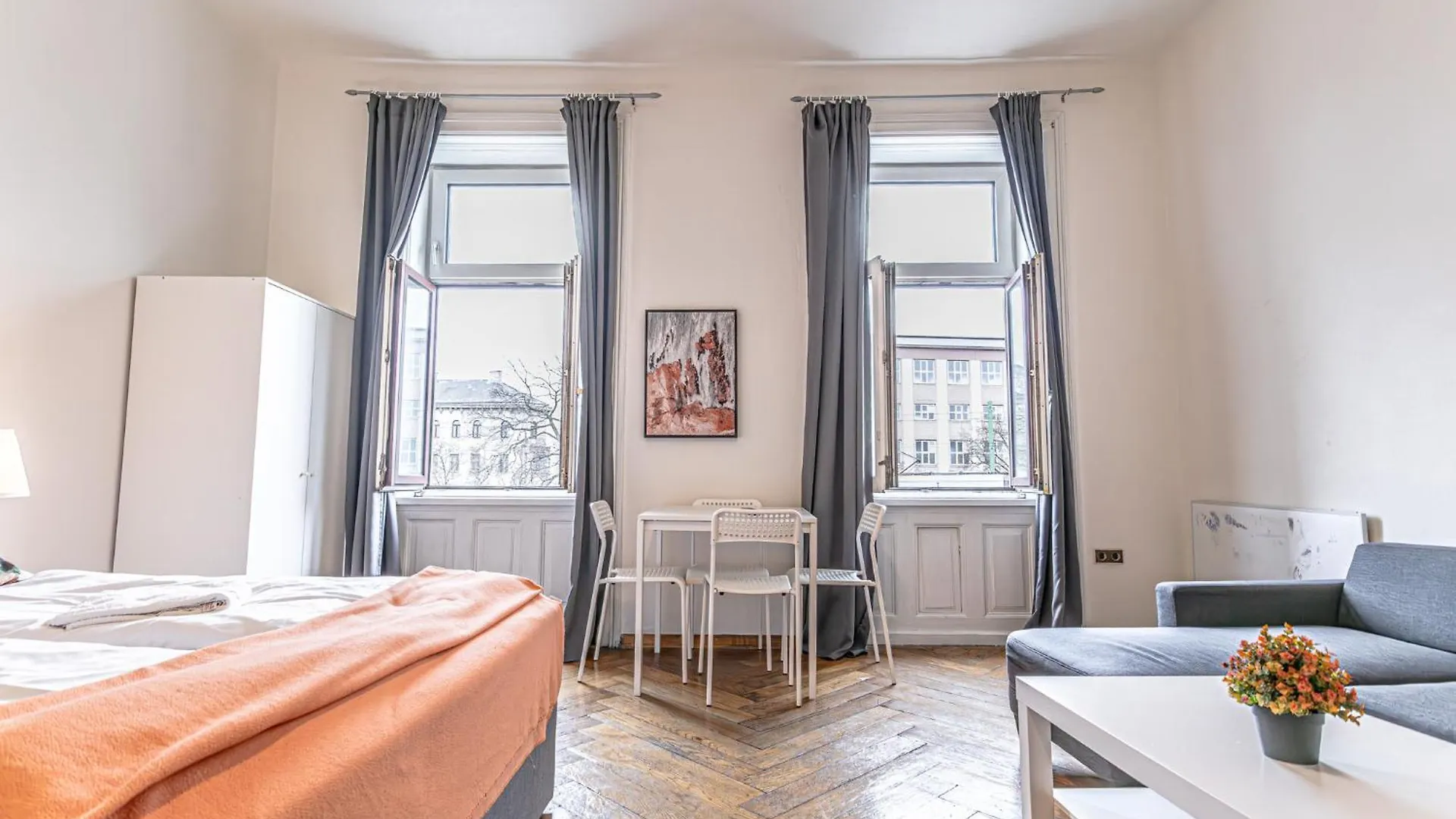 Two Charming Apartments Near Volksoper And Akh Vienna