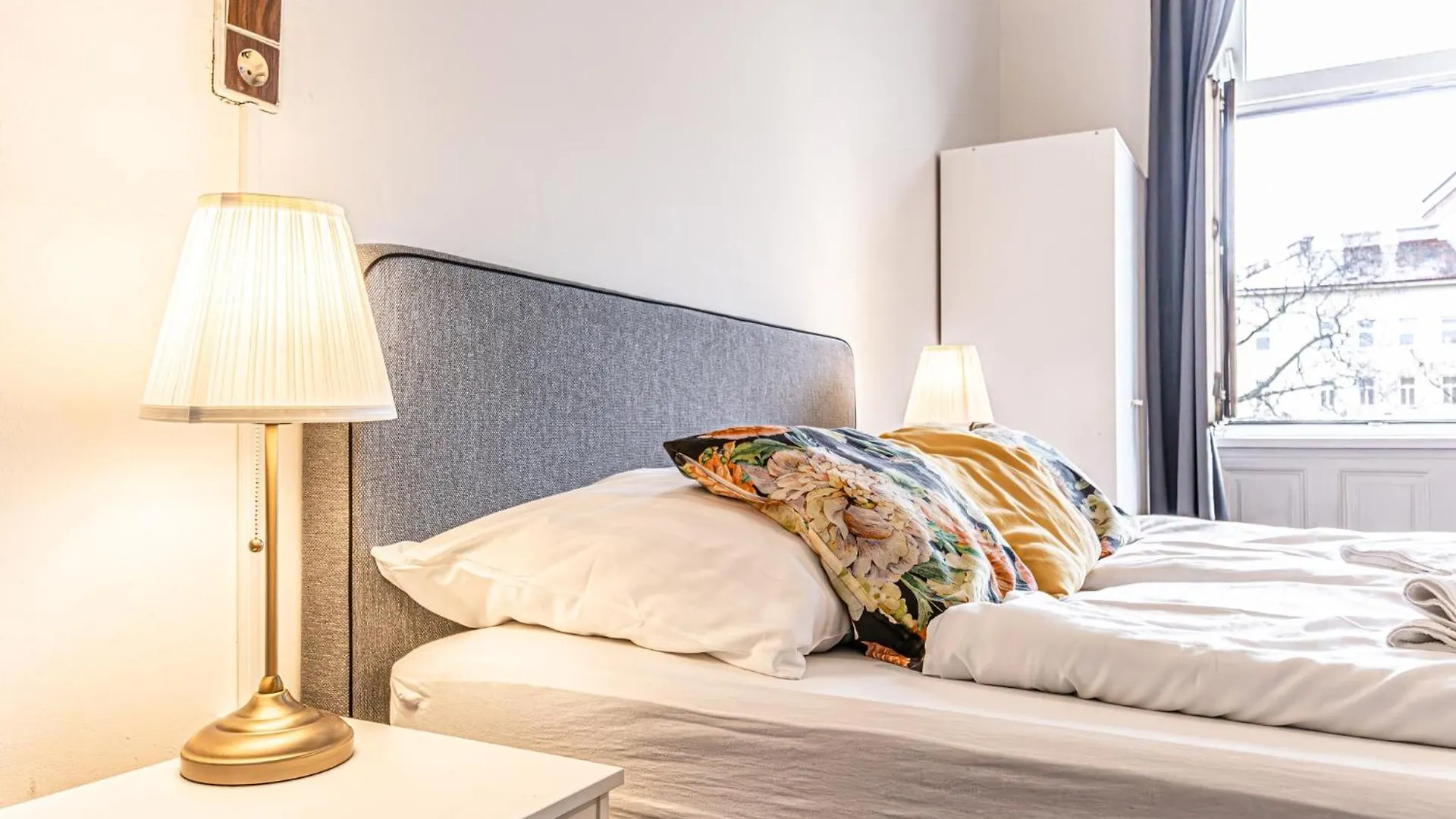 Two Charming Apartments Near Volksoper And Akh Βιέννη