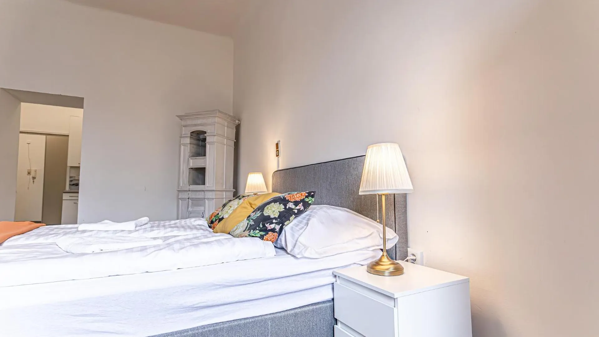Two Charming Apartments Near Volksoper And Akh Vienna